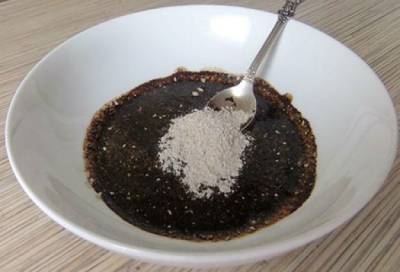Кофейная гуща в миске