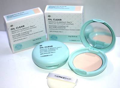 Матирующая пудра Oil Clear
